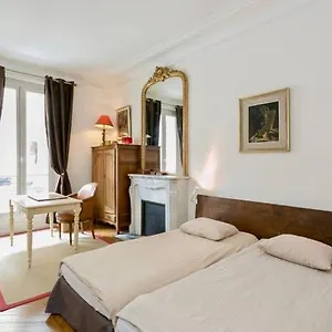  Quarto em Acomodações Particulares Charming Bedroom